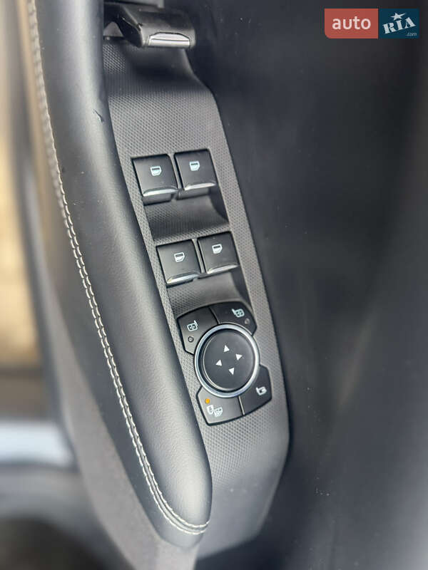 Внедорожник / Кроссовер Ford Mustang Mach-E 2025 в Львове фото 18 Внедорожник / Кроссовер Ford Mustang Mach-E 2025 в Львове