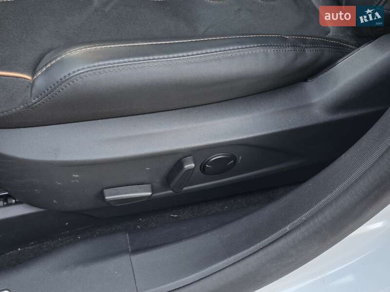 Внедорожник / Кроссовер Ford Mustang Mach-E 2022 в Тернополе