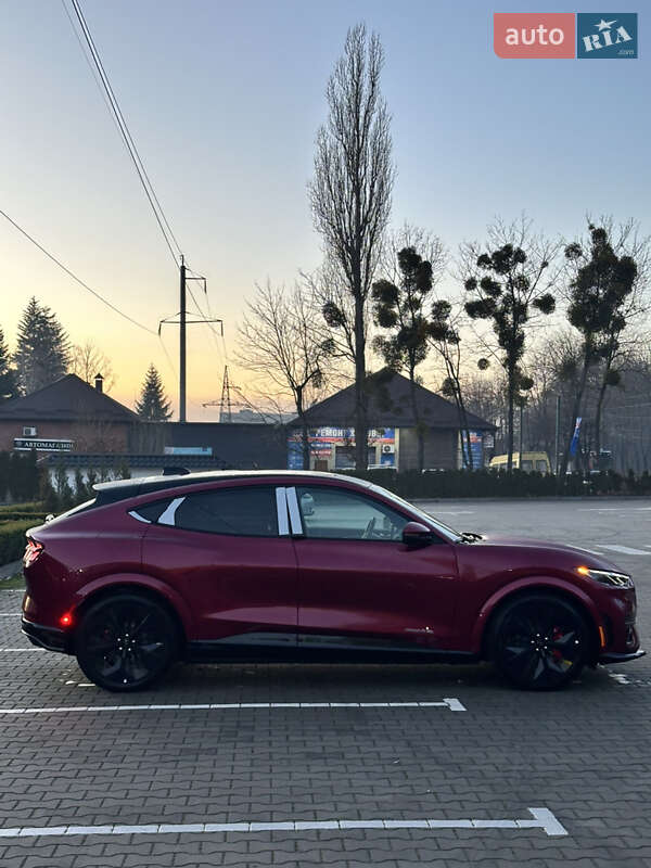Внедорожник / Кроссовер Ford Mustang Mach-E 2025 в Виннице фото 9 Внедорожник / Кроссовер Ford Mustang Mach-E 2025 в Виннице