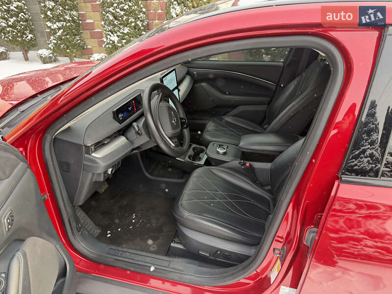 Позашляховик / Кросовер Ford Mustang Mach-E 2021 в Рівному