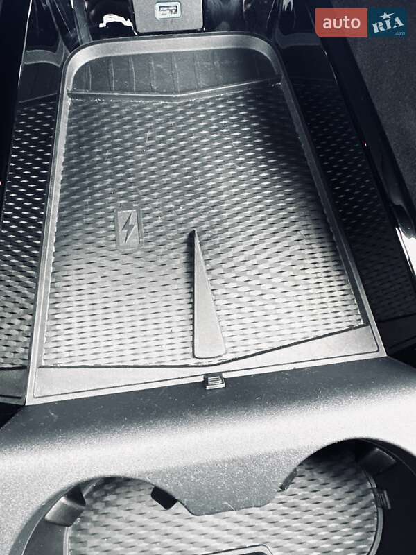 Позашляховик / Кросовер Ford Mustang Mach-E 2023 в Івано-Франківську фото 123 Позашляховик / Кросовер Ford Mustang Mach-E 2023 в Івано-Франківську