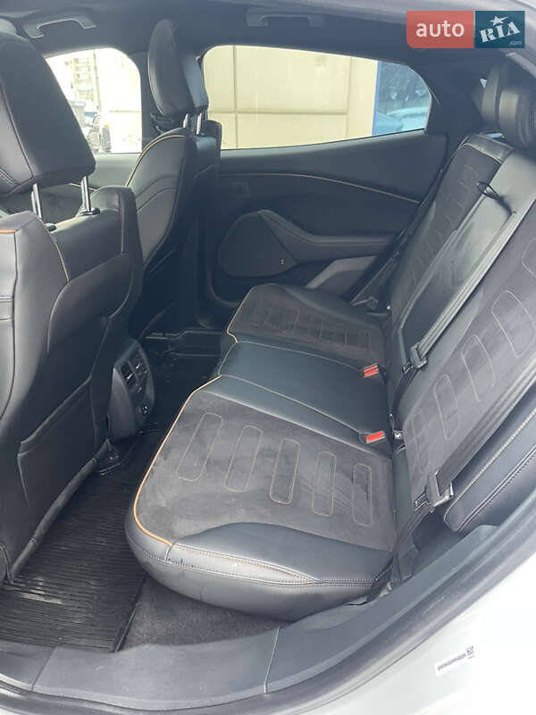 Позашляховик / Кросовер Ford Mustang Mach-E 2022 в Дніпрі