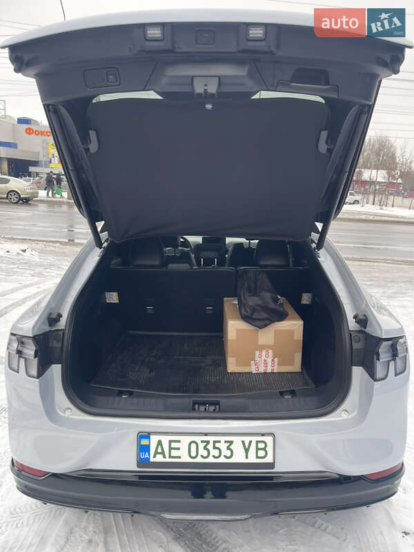 Позашляховик / Кросовер Ford Mustang Mach-E 2022 в Дніпрі