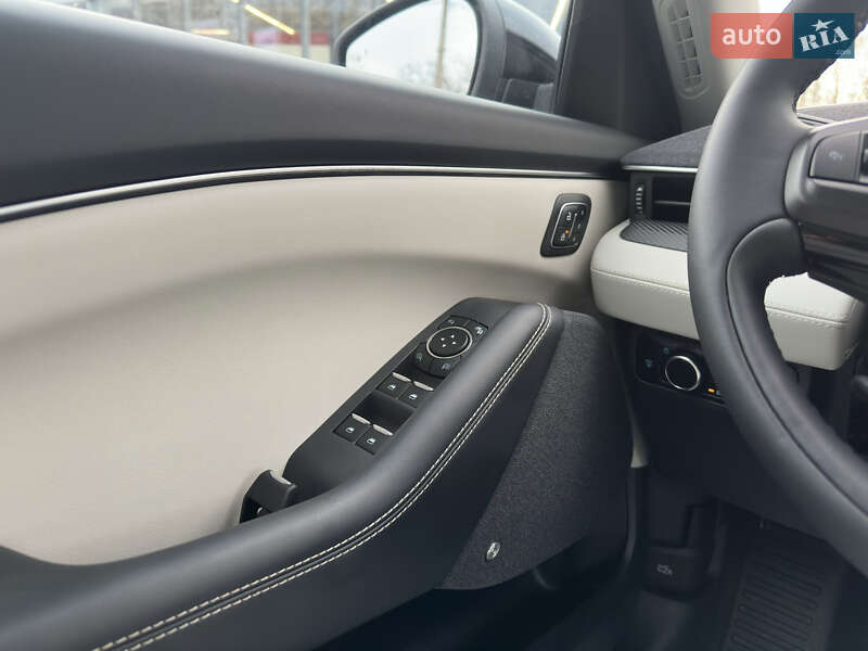 Внедорожник / Кроссовер Ford Mustang Mach-E 2023 в Одессе фото 20 Внедорожник / Кроссовер Ford Mustang Mach-E 2023 в Одессе