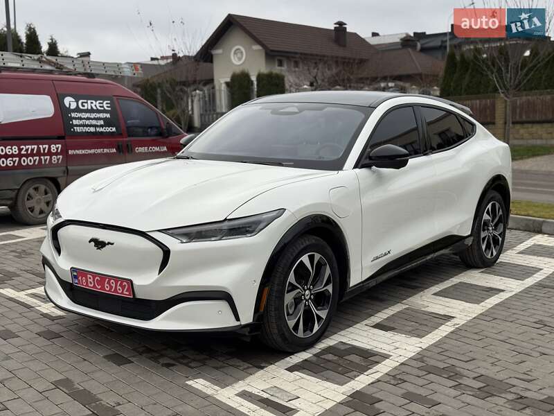Ford Mustang Mach-E 2023