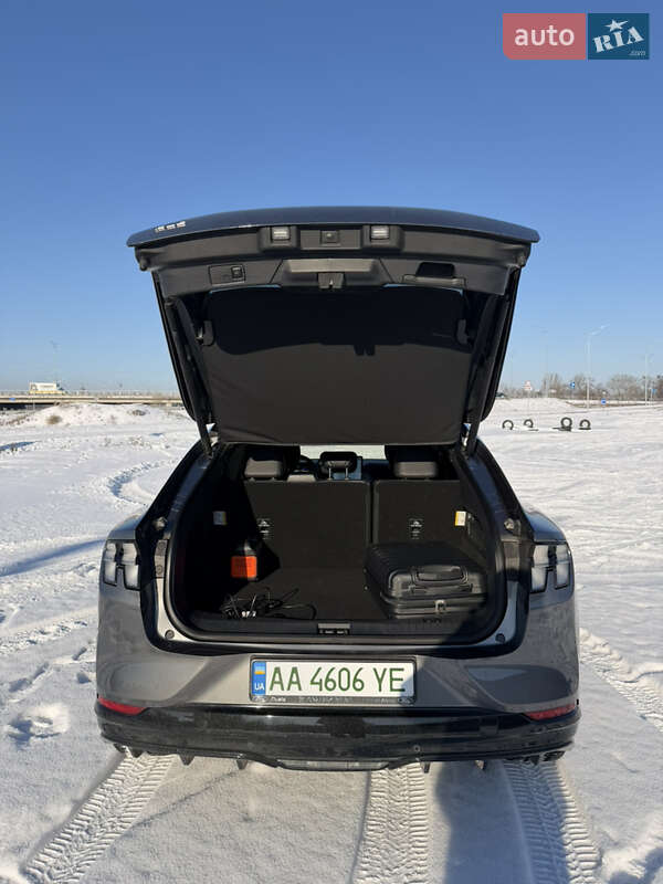 Внедорожник / Кроссовер Ford Mustang Mach-E 2023 в Киеве