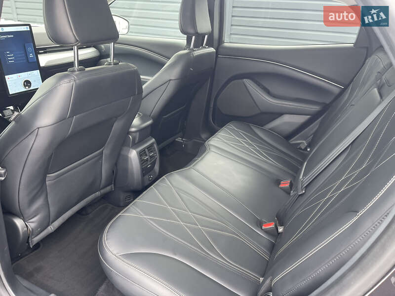 Позашляховик / Кросовер Ford Mustang Mach-E 2022 в Івано-Франківську