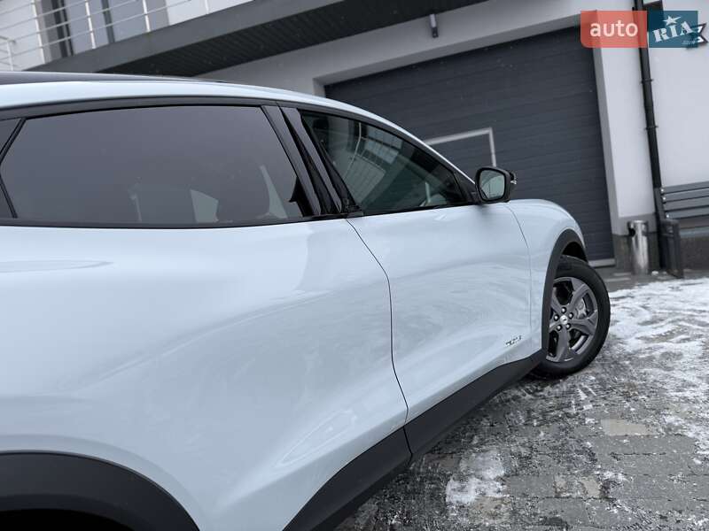 Позашляховик / Кросовер Ford Mustang Mach-E 2023 в Дрогобичі