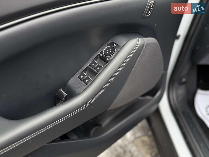 Позашляховик / Кросовер Ford Mustang Mach-E 2023 в Дрогобичі