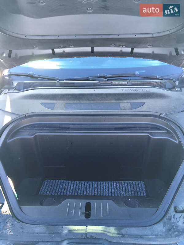 Позашляховик / Кросовер Ford Mustang Mach-E 2021 в Києві