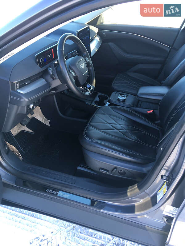 Позашляховик / Кросовер Ford Mustang Mach-E 2021 в Києві