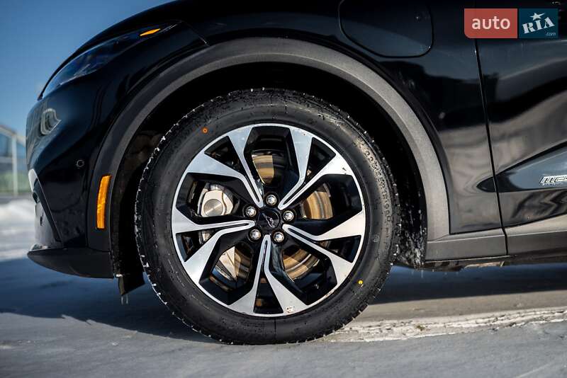 Позашляховик / Кросовер Ford Mustang Mach-E 2024 в Києві