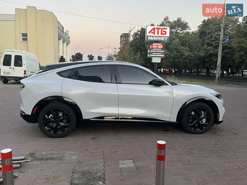 Позашляховик / Кросовер Ford Mustang Mach-E 2022 в Черкасах