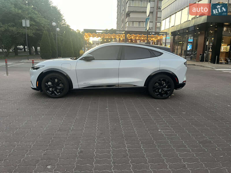 Позашляховик / Кросовер Ford Mustang Mach-E 2022 в Черкасах