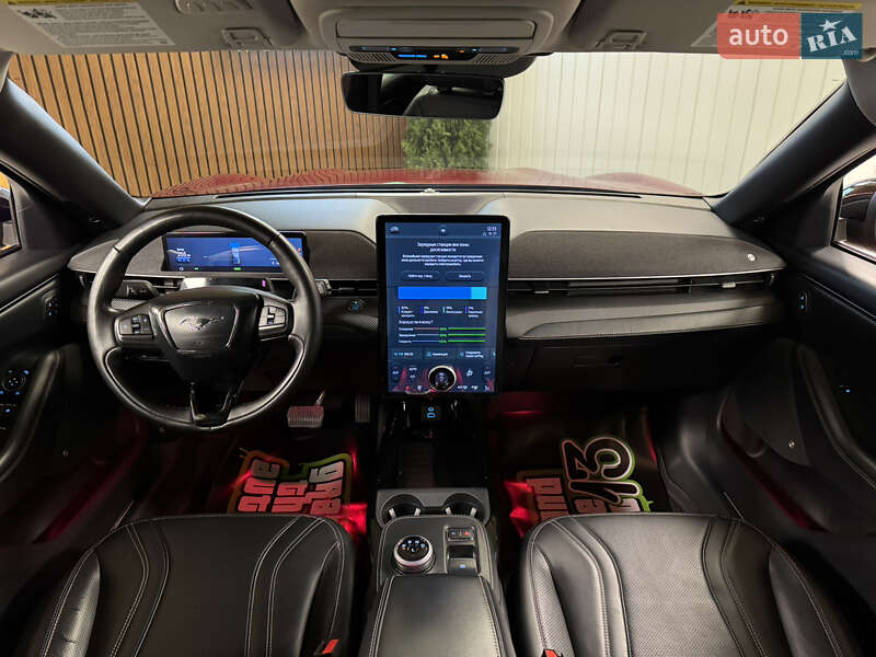 Позашляховик / Кросовер Ford Mustang Mach-E 2021 в Києві