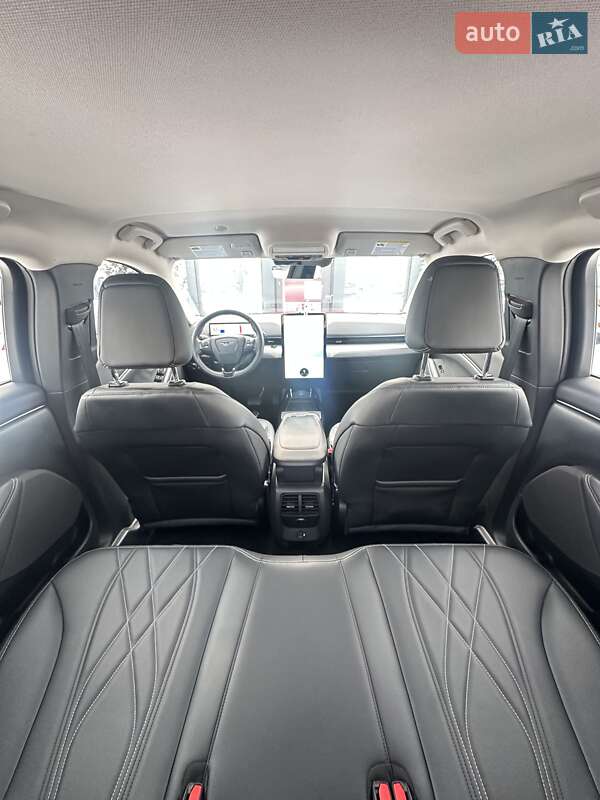 Позашляховик / Кросовер Ford Mustang Mach-E 2020 в Білогородці