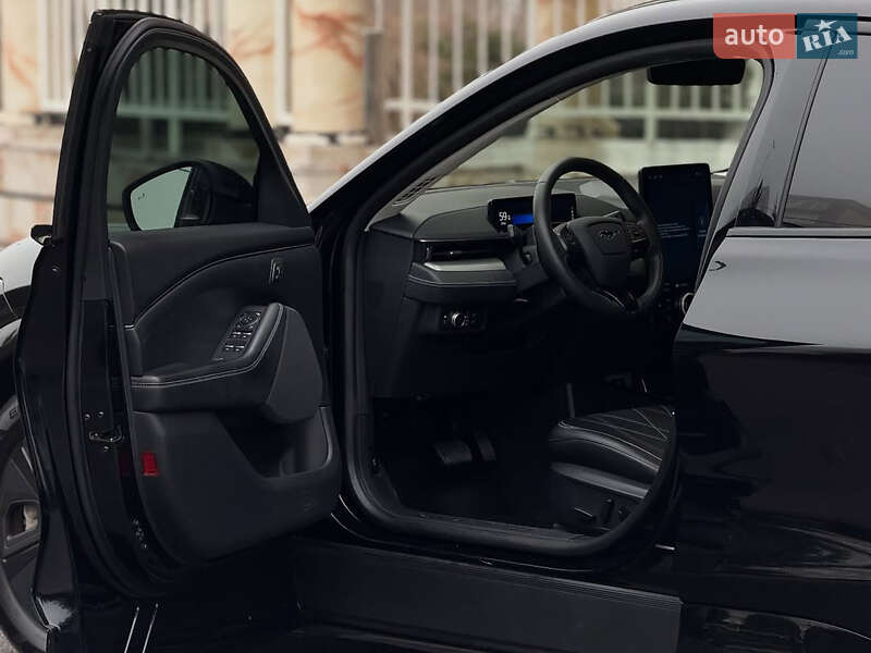 Внедорожник / Кроссовер Ford Mustang Mach-E 2021 в Тернополе