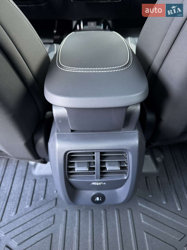 Позашляховик / Кросовер Ford Mustang Mach-E 2024 в Івано-Франківську