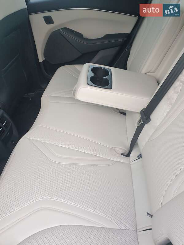 Позашляховик / Кросовер Ford Mustang Mach-E 2024 в Івано-Франківську