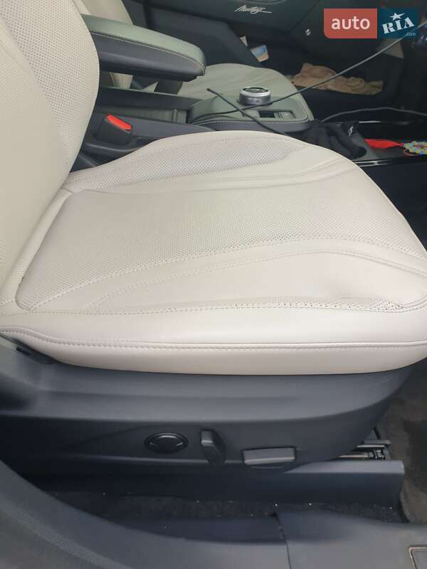 Позашляховик / Кросовер Ford Mustang Mach-E 2024 в Івано-Франківську