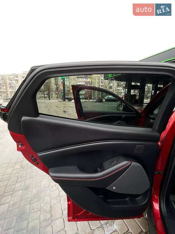 Внедорожник / Кроссовер Ford Mustang Mach-E 2020 в Киеве фото 25 Внедорожник / Кроссовер Ford Mustang Mach-E 2020 в Киеве