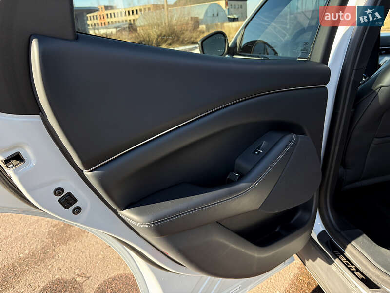 Внедорожник / Кроссовер Ford Mustang Mach-E 2021 в Калуше фото 17 Внедорожник / Кроссовер Ford Mustang Mach-E 2021 в Калуше