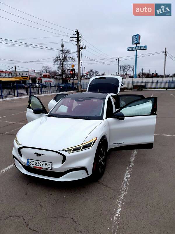 Ford Mustang Mach-E 2021 Ford Mustang Mach-E 2021