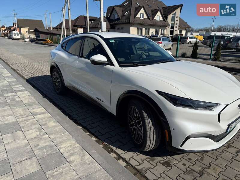 Внедорожник / Кроссовер Ford Mustang Mach-E 2024 в Луцке