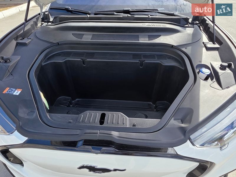 Внедорожник / Кроссовер Ford Mustang Mach-E 2024 в Одессе