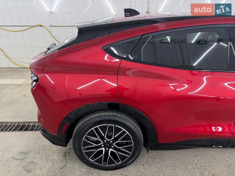 Внедорожник / Кроссовер Ford Mustang Mach-E 2024 в Львове