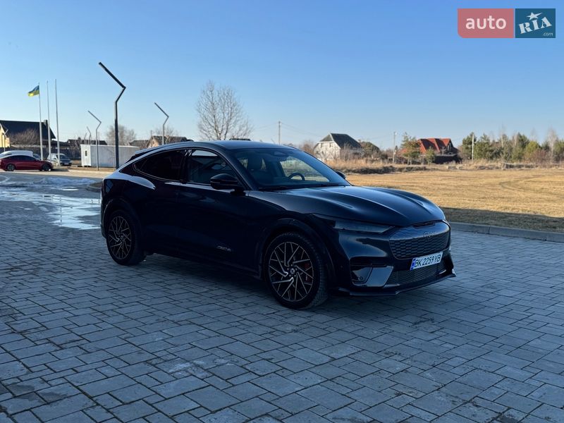 Позашляховик / Кросовер Ford Mustang Mach-E 2021 в Рівному фото 4 Позашляховик / Кросовер Ford Mustang Mach-E 2021 в Рівному