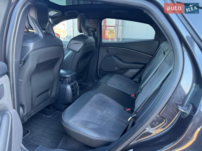 Позашляховик / Кросовер Ford Mustang Mach-E 2021 в Рівному фото 13 Позашляховик / Кросовер Ford Mustang Mach-E 2021 в Рівному