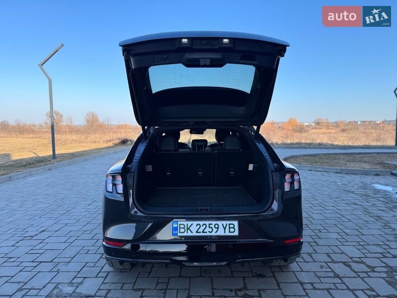 Позашляховик / Кросовер Ford Mustang Mach-E 2021 в Рівному фото 27 Позашляховик / Кросовер Ford Mustang Mach-E 2021 в Рівному