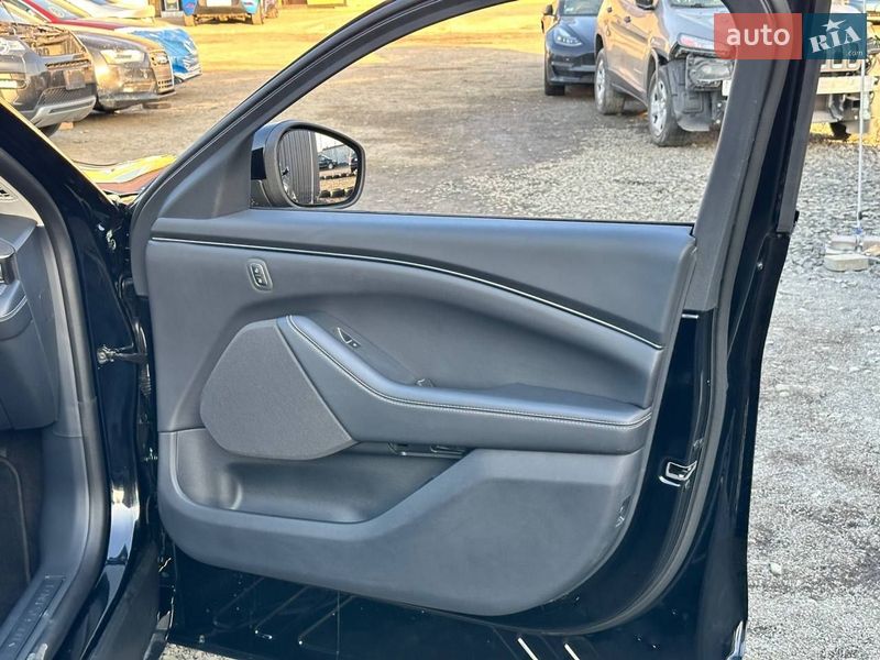 Позашляховик / Кросовер Ford Mustang Mach-E 2025 в Луцьку