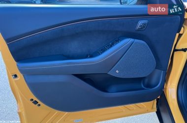 Внедорожник / Кроссовер Ford Mustang Mach-E 2022 в Киеве