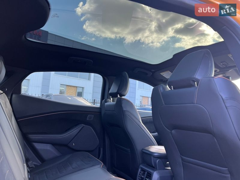 Внедорожник / Кроссовер Ford Mustang Mach-E 2022 в Киеве