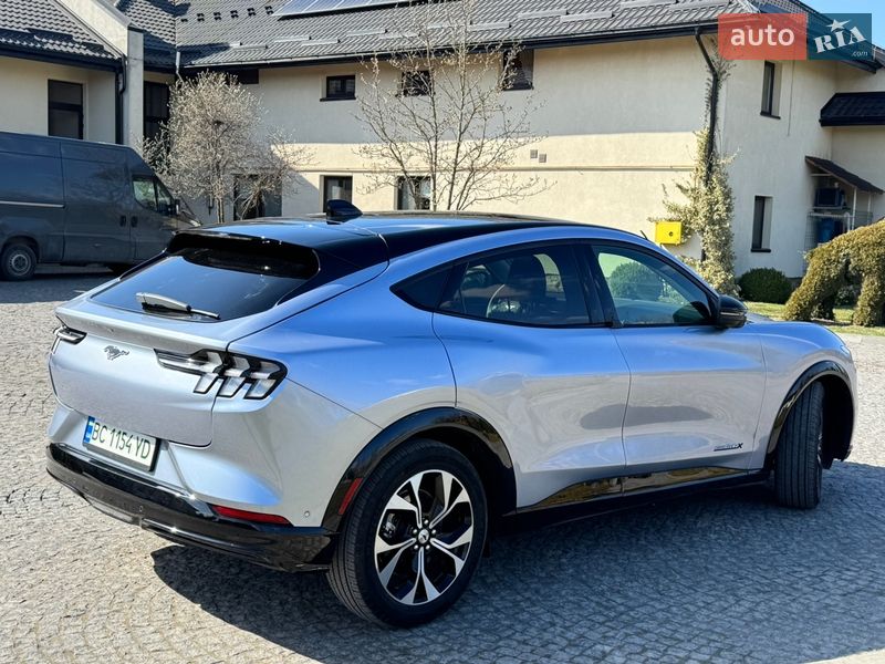 Позашляховик / Кросовер Ford Mustang Mach-E 2022 в Жовкві