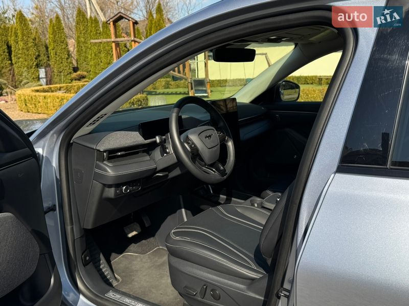 Позашляховик / Кросовер Ford Mustang Mach-E 2022 в Жовкві