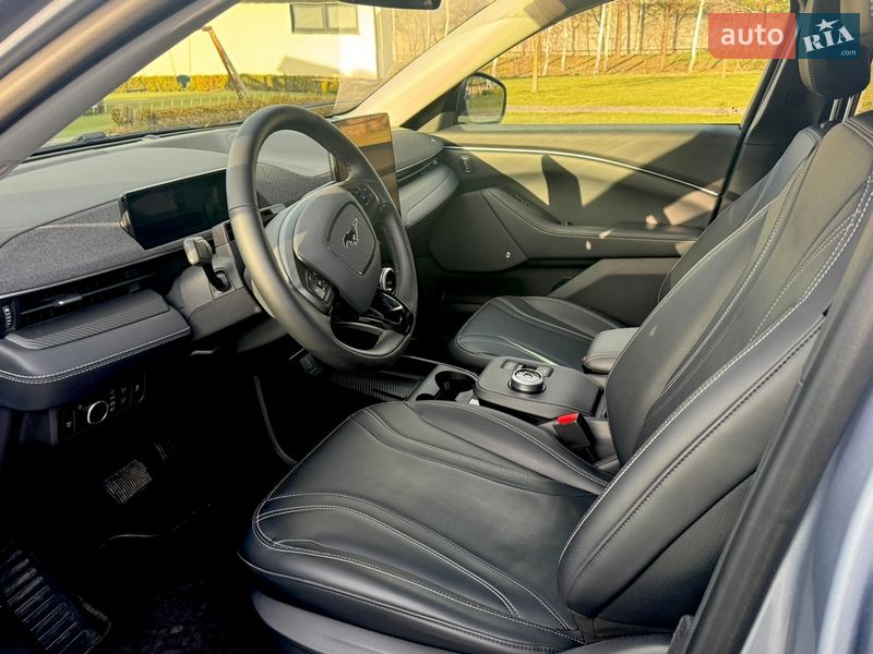 Позашляховик / Кросовер Ford Mustang Mach-E 2022 в Жовкві