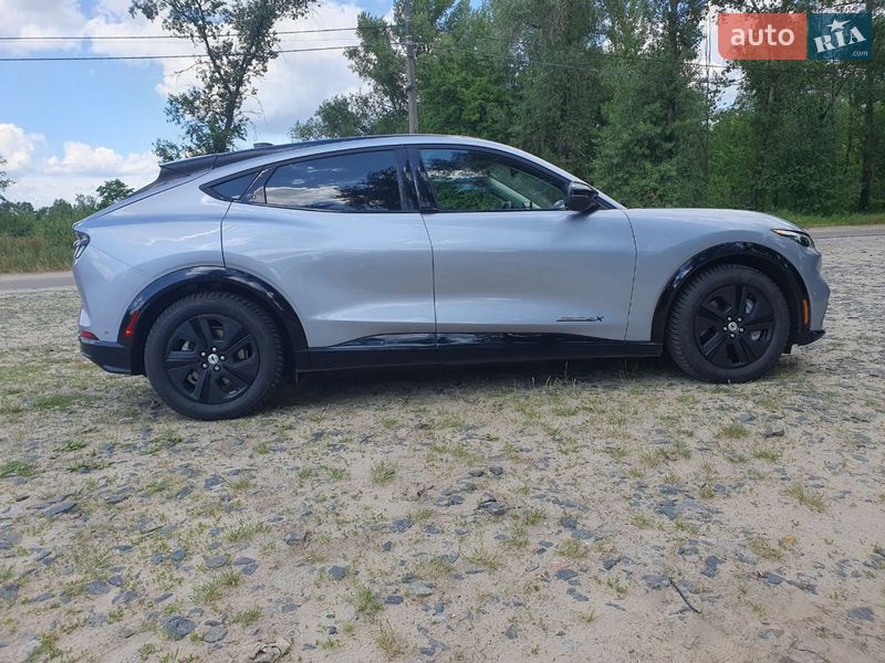 Внедорожник / Кроссовер Ford Mustang Mach-E 2022 в Киеве