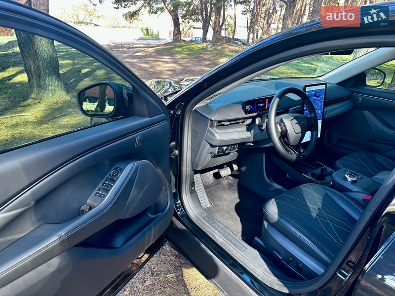 Позашляховик / Кросовер Ford Mustang Mach-E 2024 в Києві