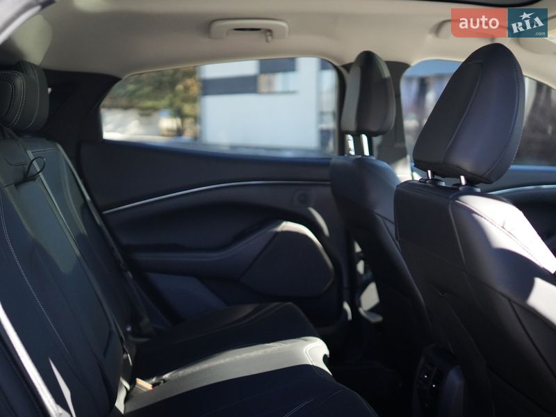 Внедорожник / Кроссовер Ford Mustang Mach-E 2023 в Вараше фото 11 Внедорожник / Кроссовер Ford Mustang Mach-E 2023 в Вараше