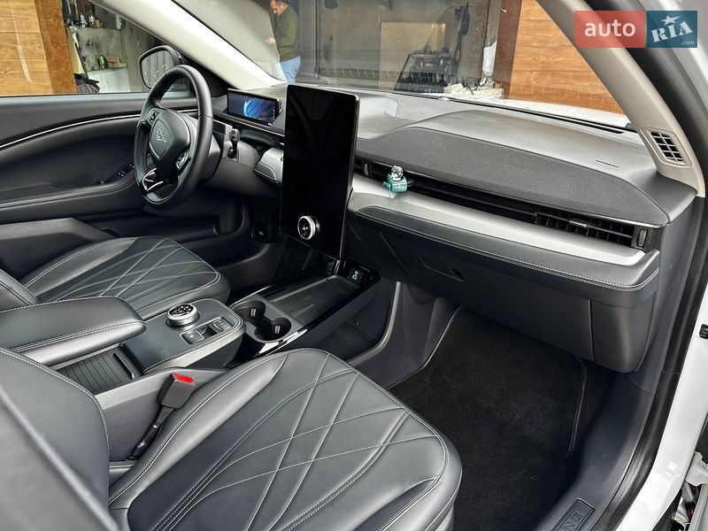 Позашляховик / Кросовер Ford Mustang Mach-E 2023 в Луцьку