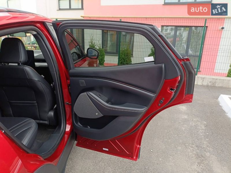 Позашляховик / Кросовер Ford Mustang Mach-E 2022 в Рівному фото 13 Позашляховик / Кросовер Ford Mustang Mach-E 2022 в Рівному