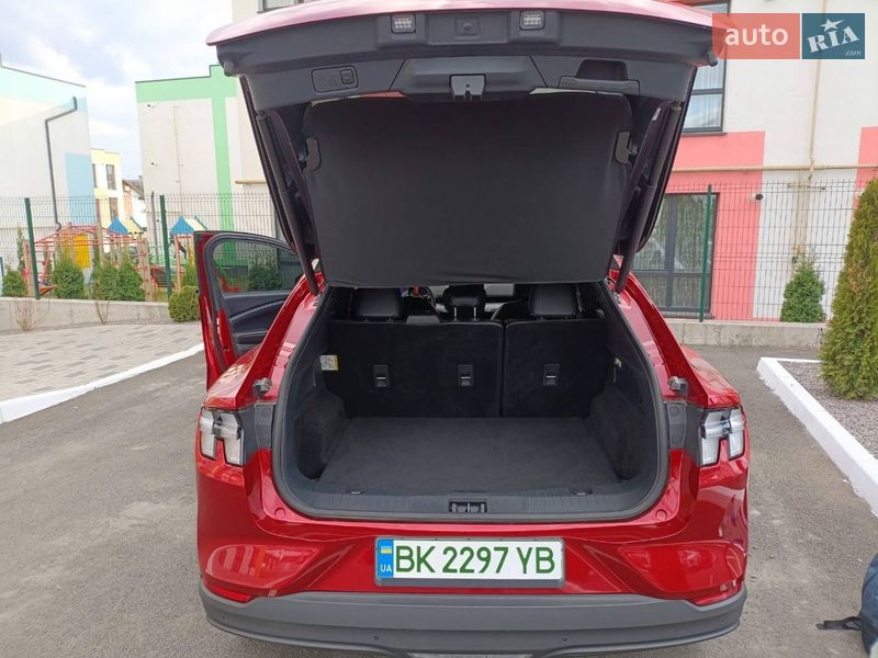 Позашляховик / Кросовер Ford Mustang Mach-E 2022 в Рівному фото 27 Позашляховик / Кросовер Ford Mustang Mach-E 2022 в Рівному