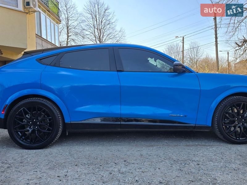 Внедорожник / Кроссовер Ford Mustang Mach-E 2022 в Ивано-Франковске