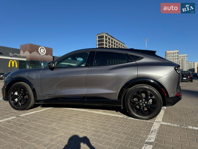 Внедорожник / Кроссовер Ford Mustang Mach-E 2023 в Киеве