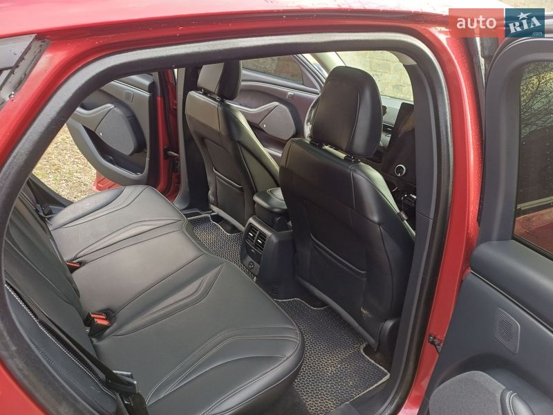 Позашляховик / Кросовер Ford Mustang Mach-E 2021 в Гайвороні фото 27 Позашляховик / Кросовер Ford Mustang Mach-E 2021 в Гайвороні