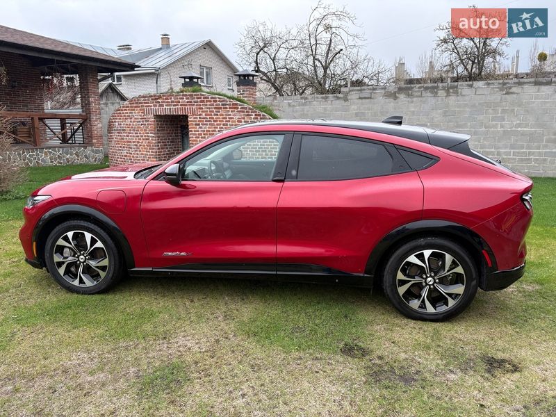 Позашляховик / Кросовер Ford Mustang Mach-E 2023 в Києві