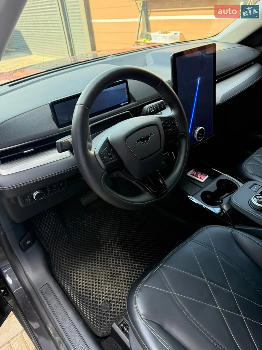 2022 Ford Mustang Mach-E - мініатюра 18